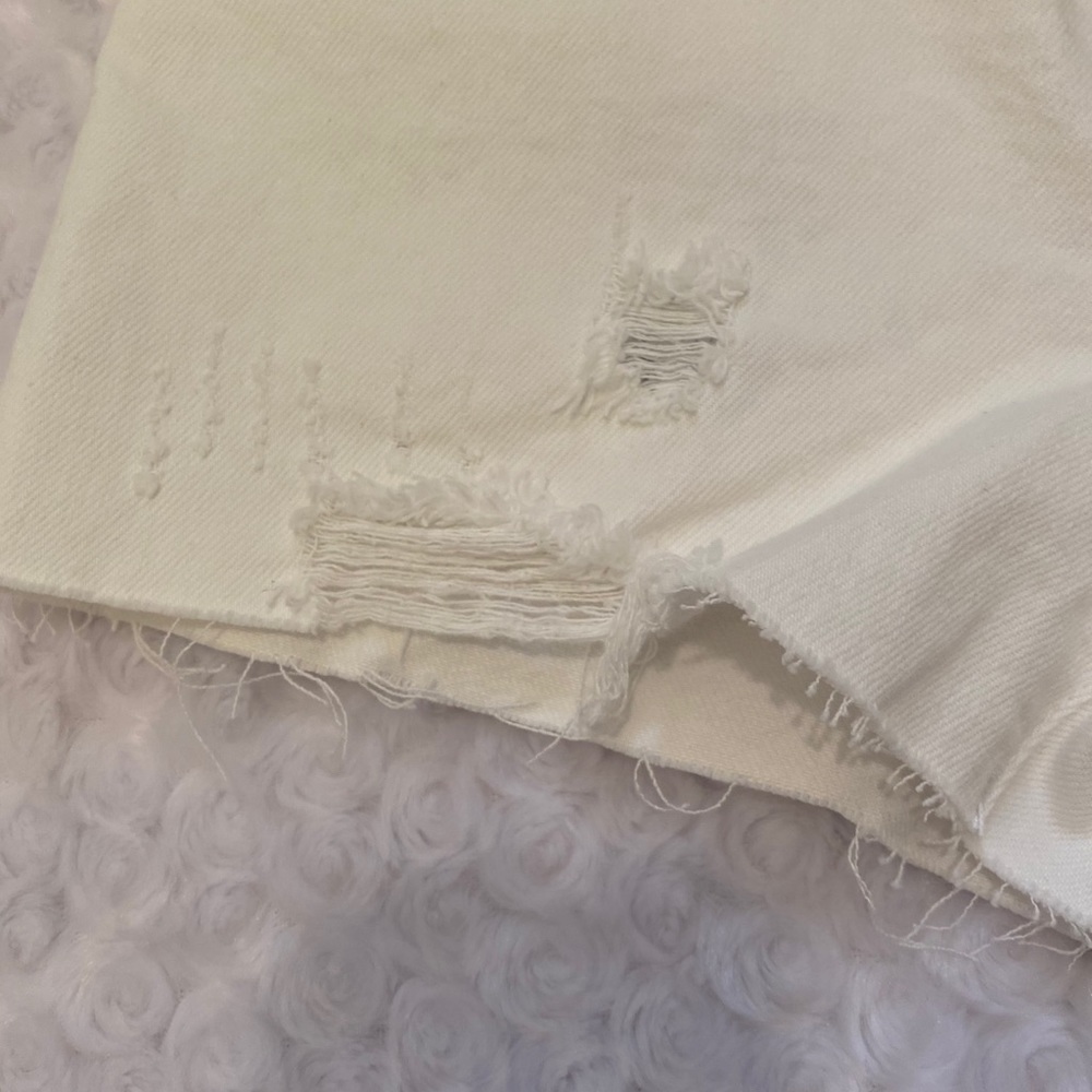 Free People Sofia White Distressed Shorts - 26 - Picture 8 of 13